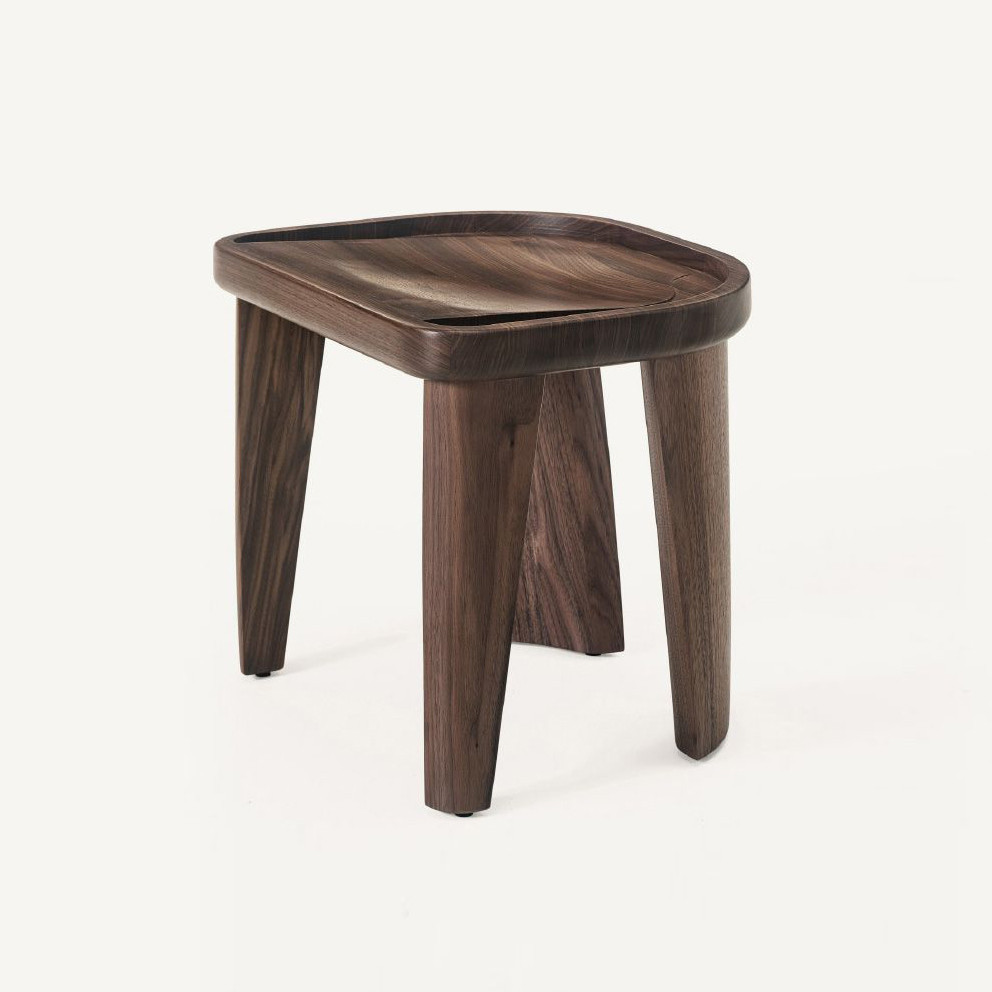 CLUSTER STOOL