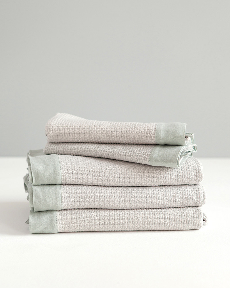 INTERLACE TOWEL
