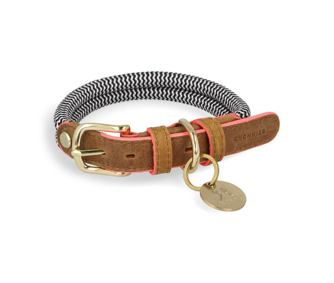 ADJUSTABLE DOG COLLAR